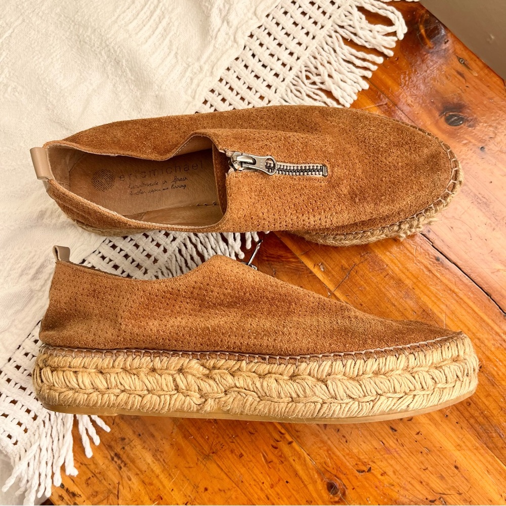 Suede leather platforms